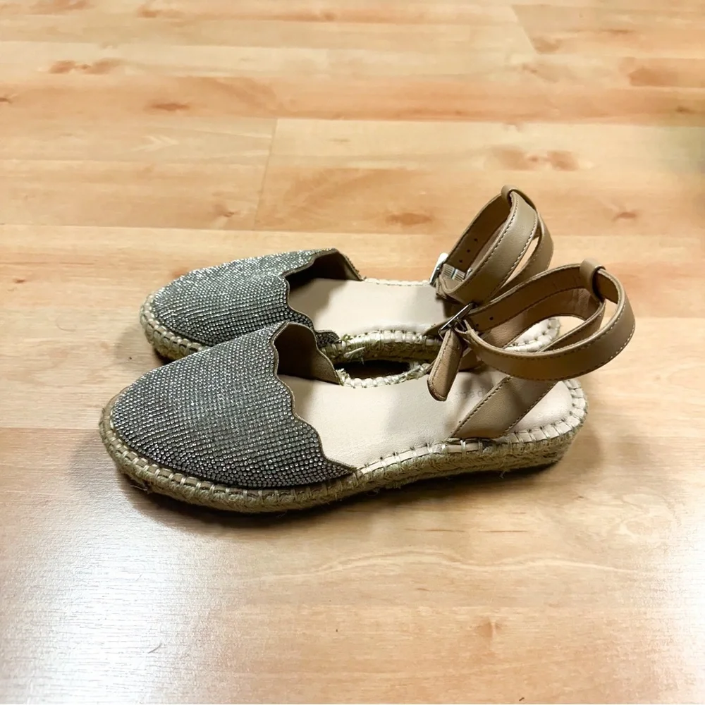 XAppeal Ankle Strap Bling Toe Espadrille Sandals Girls Size 6